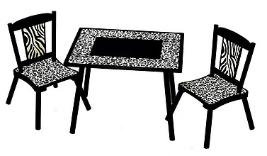 Levels of Discovery Wild Side Table & 2 Chair Set